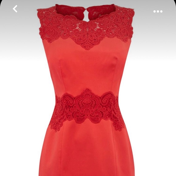 Red Karen Millen dress with lace - Picture 2 of 10